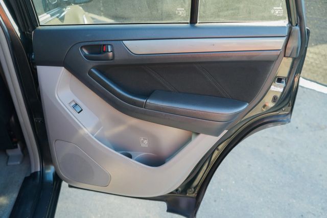 
								2007 Toyota 4Runner SR5 Sport Utility 4D full									