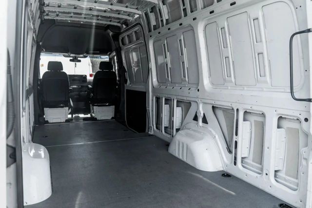 
								2023 Mercedes-Benz Sprinter 2500 Cargo High Roof w/170  WB Van 3D full									