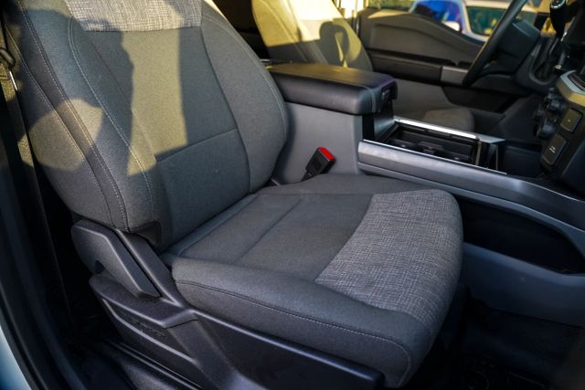 
								2024 Ford F350 Super Duty Crew Cab XLT Pickup 4D 8 ft full									