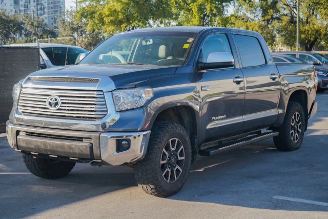 
								2016 Toyota Tundra CrewMax Limited Pickup 4D 5 1/2 ft full									