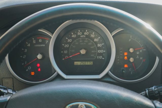 
								2007 Toyota 4Runner SR5 Sport Utility 4D full									