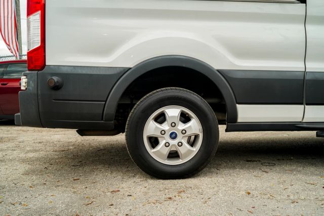 
								2018 Ford Transit 350 Wagon XLT w/Low Roof w/Sliding Side Door Van 3D full									