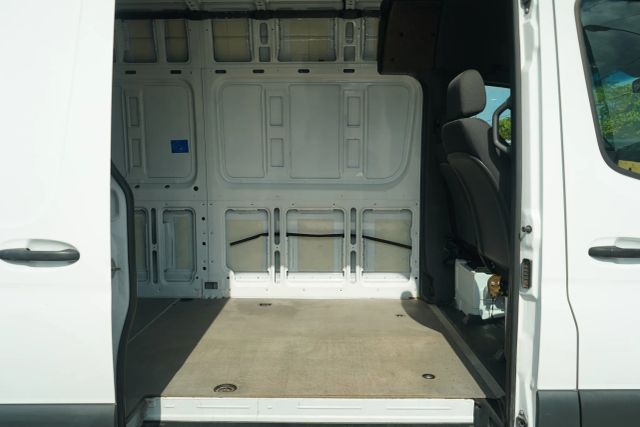 
								2023 Mercedes-Benz Sprinter 2500 Cargo High Roof w/170  WB Van 3D full									