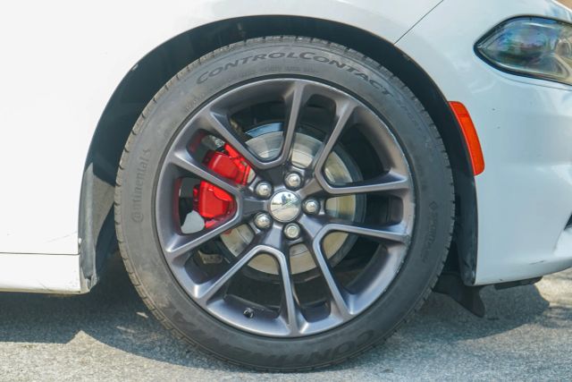 
								2020 Dodge Charger SXT Sedan 4D full									