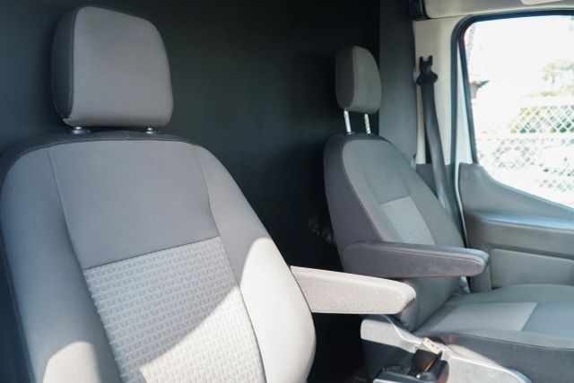 
								2021 Ford Transit 250 Cargo Van Medium Roof w/LWB Van 3D full									