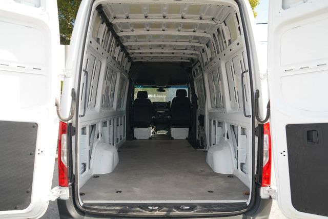 
								2023 Mercedes-Benz Sprinter 2500 Cargo High Roof w/170  WB Van 3D full									