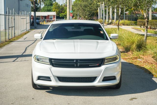 
								2020 Dodge Charger SXT Sedan 4D full									