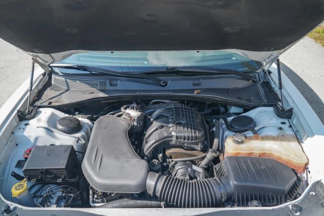 
								2020 Dodge Charger SXT Sedan 4D full									