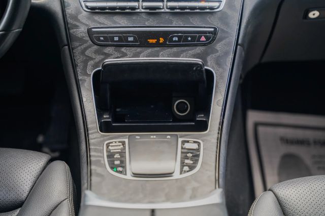 
								2021 Mercedes-Benz GLC GLC 300 Sport Utility 4D full									