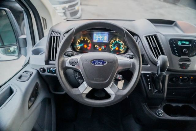 
								2018 Ford Transit 350 Wagon XL w/Medium Roof w/Sliding Side Door Van 3D full									