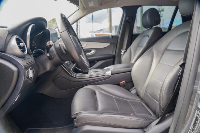 
								2021 Mercedes-Benz GLC GLC 300 Sport Utility 4D full									