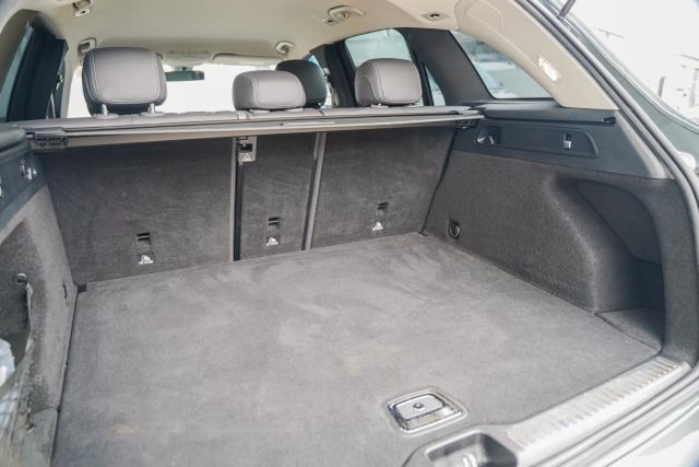 
								2021 Mercedes-Benz GLC GLC 300 Sport Utility 4D full									