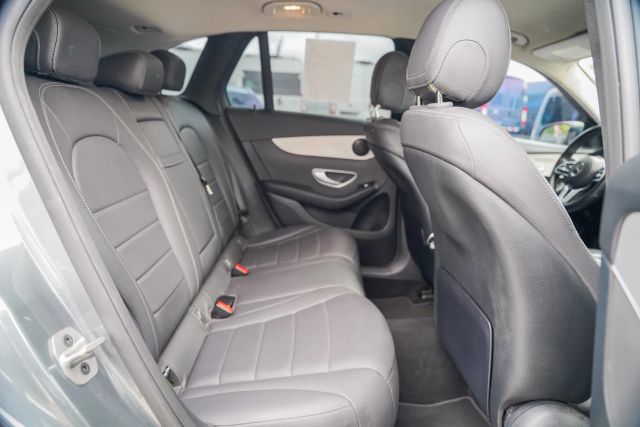 
								2021 Mercedes-Benz GLC GLC 300 Sport Utility 4D full									