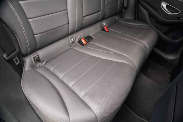 
								2021 Mercedes-Benz GLC GLC 300 Sport Utility 4D full									