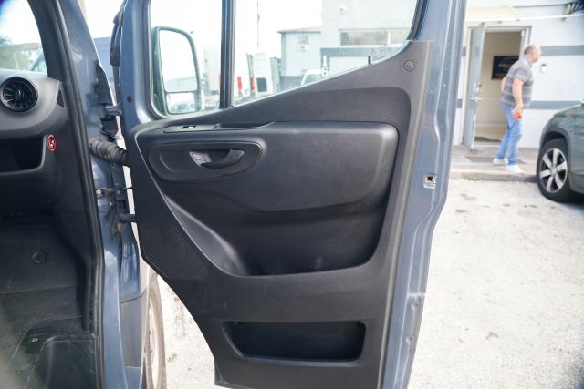 
								2019 Mercedes-Benz Sprinter 2500 Cargo High Roof w/170  WB Van 3D full									