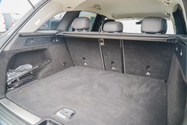 
								2021 Mercedes-Benz GLC GLC 300 Sport Utility 4D full									