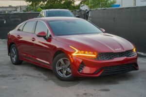 2022 Kia K5 LXS Sedan 4D