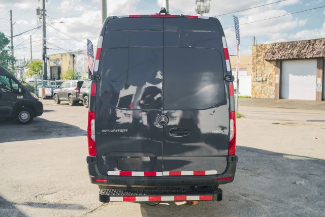 
								2019 Mercedes-Benz Sprinter 2500 Cargo High Roof w/170  WB Van 3D full									