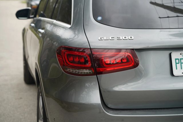 
								2021 Mercedes-Benz GLC GLC 300 Sport Utility 4D full									