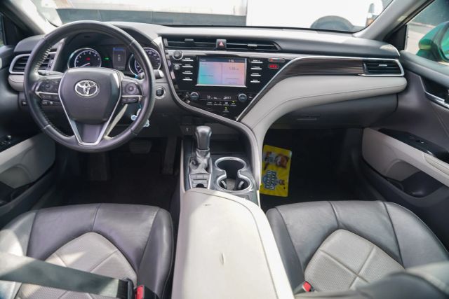 
								2020 Toyota Camry LE Sedan 4D full									