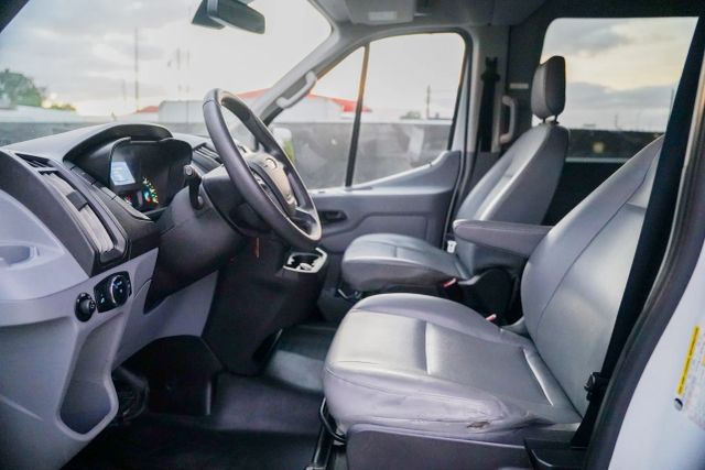 
								2018 Ford Transit 350 Wagon XL w/Medium Roof w/Sliding Side Door Van 3D full									