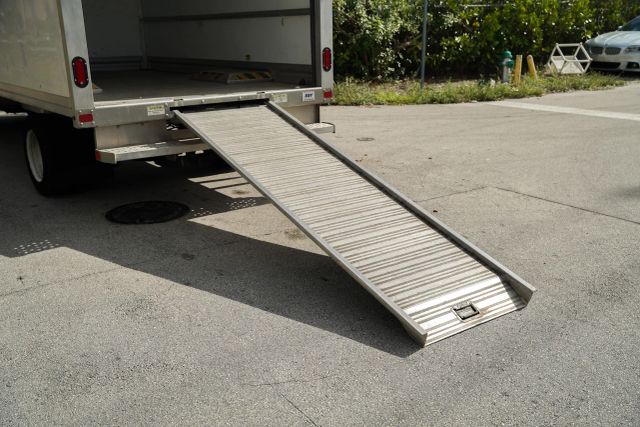 
								2019 Ford Transit Cab & Chassis 350 HD Cab & Chassis 2D full									