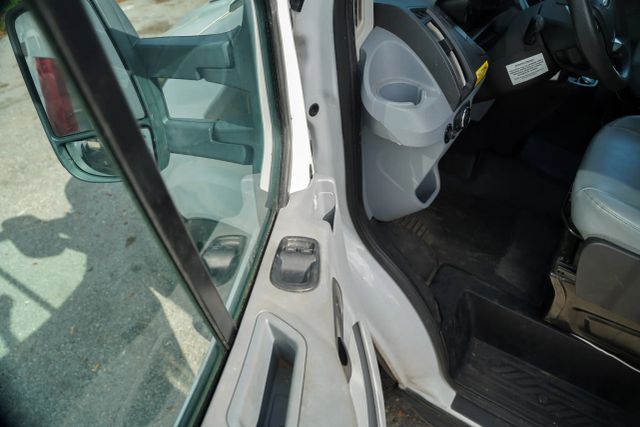 
								2019 Ford Transit Cab & Chassis 350 HD Cab & Chassis 2D full									