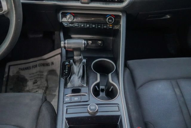 
								2022 Kia K5 LXS Sedan 4D full									