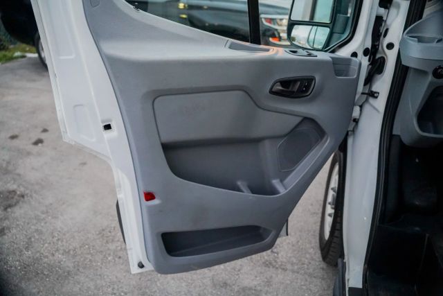 
								2018 Ford Transit 350 Wagon XL w/Medium Roof w/Sliding Side Door Van 3D full									