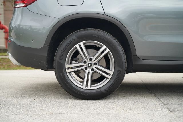 
								2021 Mercedes-Benz GLC GLC 300 Sport Utility 4D full									