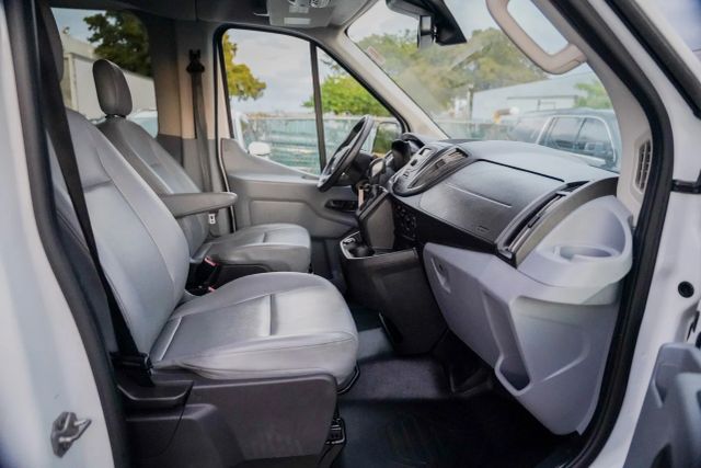 
								2018 Ford Transit 350 Wagon XL w/Medium Roof w/Sliding Side Door Van 3D full									