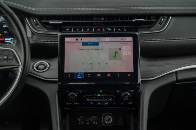 
								2021 Jeep Grand Cherokee L Limited Sport Utility 4D full									