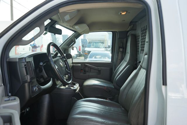 
								2019 Chevrolet Express 2500 Cargo Van 3D full									