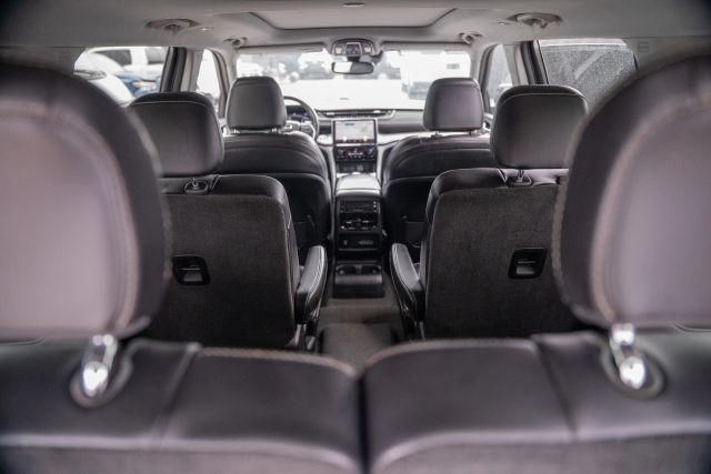 
								2021 Jeep Grand Cherokee L Limited Sport Utility 4D full									