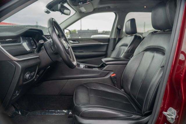 
								2021 Jeep Grand Cherokee L Limited Sport Utility 4D full									