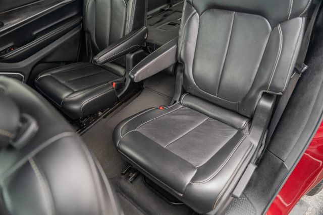 
								2021 Jeep Grand Cherokee L Limited Sport Utility 4D full									