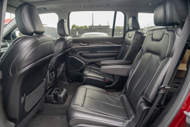 
								2021 Jeep Grand Cherokee L Limited Sport Utility 4D full									