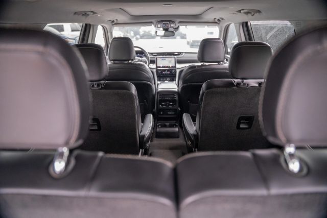 
								2021 Jeep Grand Cherokee L Limited Sport Utility 4D full									