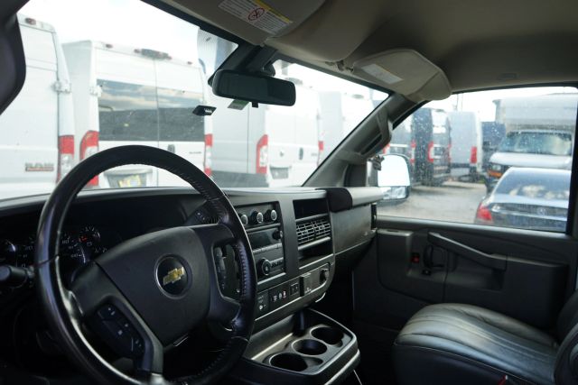 
								2019 Chevrolet Express 2500 Cargo Van 3D full									