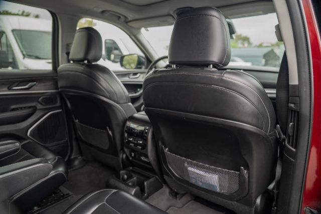 
								2021 Jeep Grand Cherokee L Limited Sport Utility 4D full									