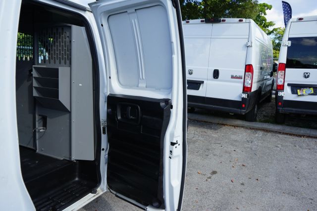 
								2019 Chevrolet Express 2500 Cargo Van 3D full									