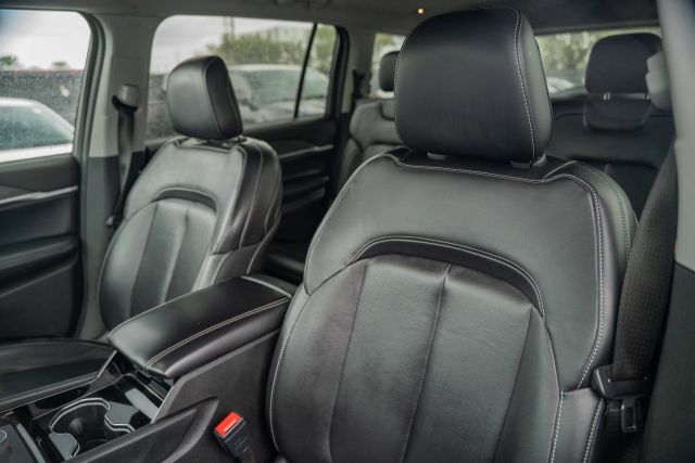 
								2021 Jeep Grand Cherokee L Limited Sport Utility 4D full									