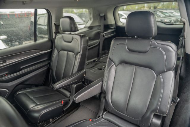 
								2021 Jeep Grand Cherokee L Limited Sport Utility 4D full									