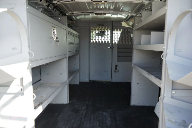 
								2019 Chevrolet Express 2500 Cargo Van 3D full									