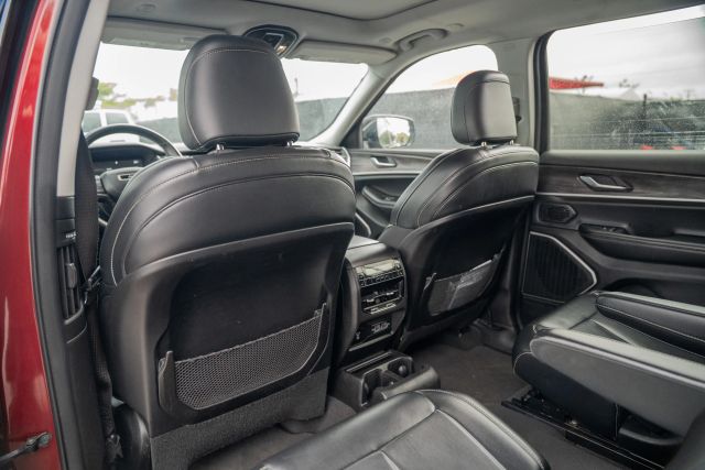 
								2021 Jeep Grand Cherokee L Limited Sport Utility 4D full									