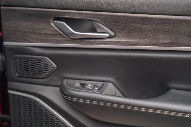 
								2021 Jeep Grand Cherokee L Limited Sport Utility 4D full									