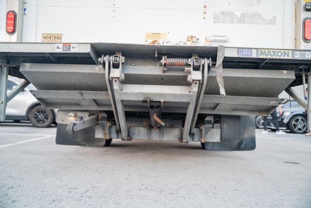 
								2021 Ford E350 Super Duty Cutaway Cutaway Van 2D full									