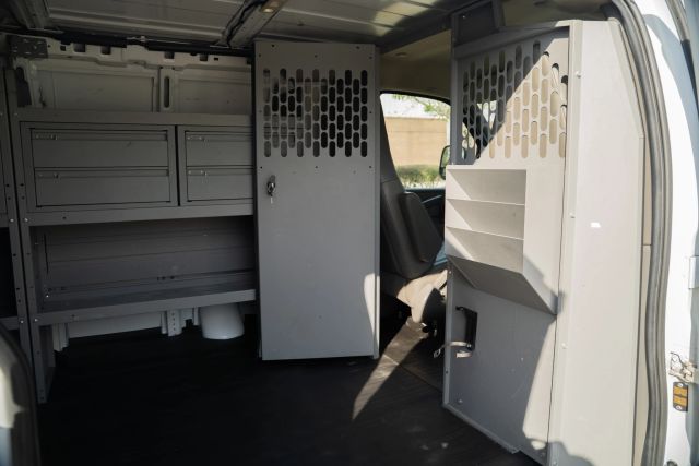 
								2021 Chevrolet Express 2500 Cargo Regular Van 3D full									