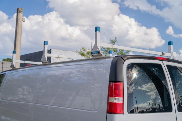 
								2018 GMC Savana 2500 Cargo Extended Van 3D full									