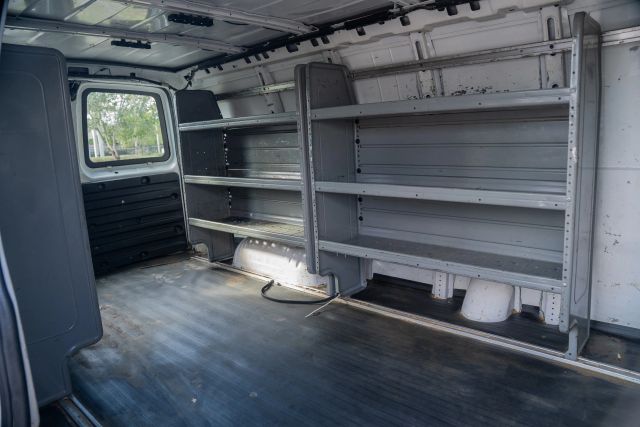 
								2018 GMC Savana 2500 Cargo Extended Van 3D full									